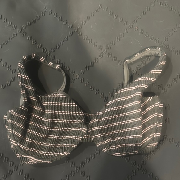 Abercrombie curve love swim top - Picture 1 of 2